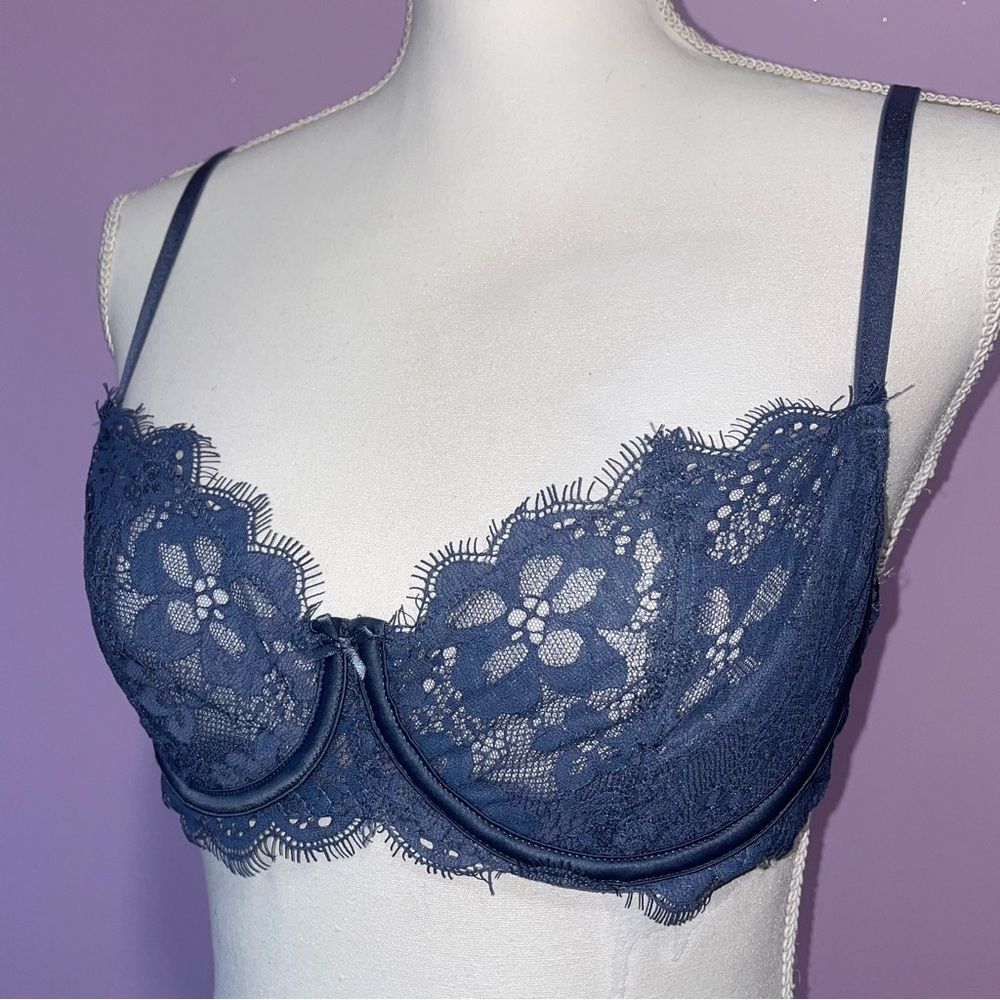 Victoria's Secret Dream Angels Push-Up Without Padding Women Size 34C Sheer Lace